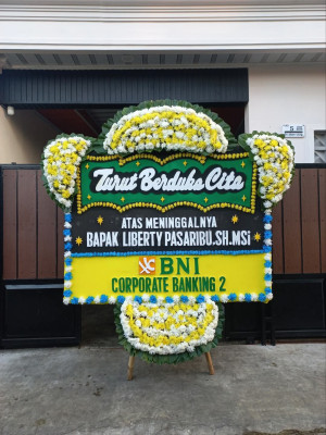 Papan Bunga Duka di Tapian Dolok