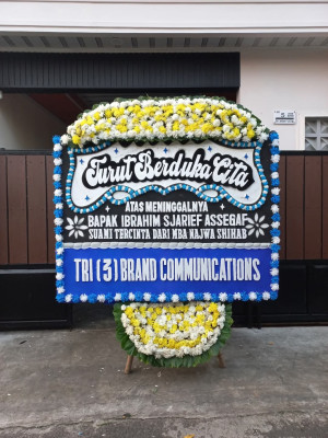 Papan Bunga Duka di Tapian Dolok